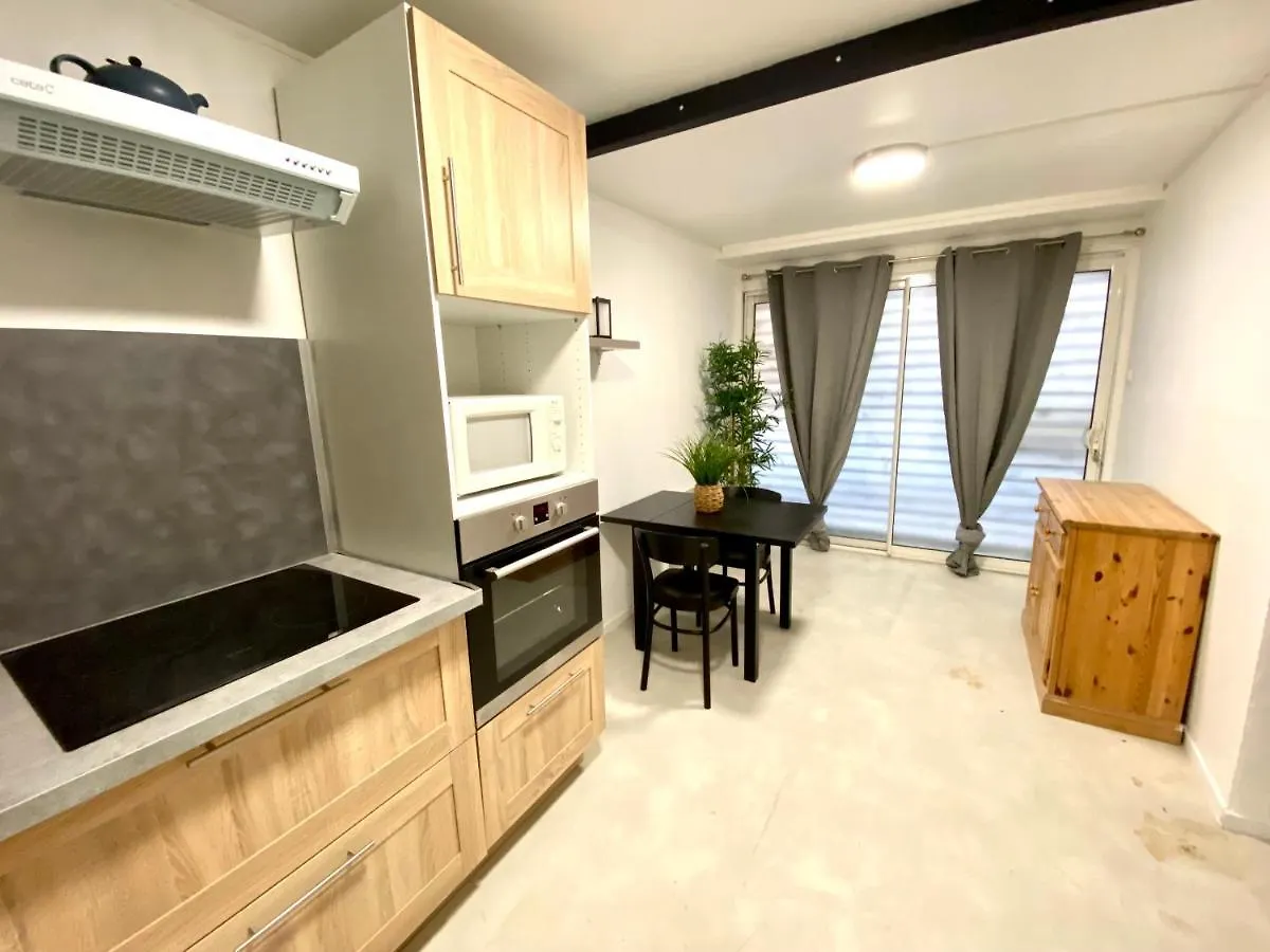 Love hotel Cosy & Spa Appartement Luxe Jacuzzi Sauna Suite Cristal Avignon France