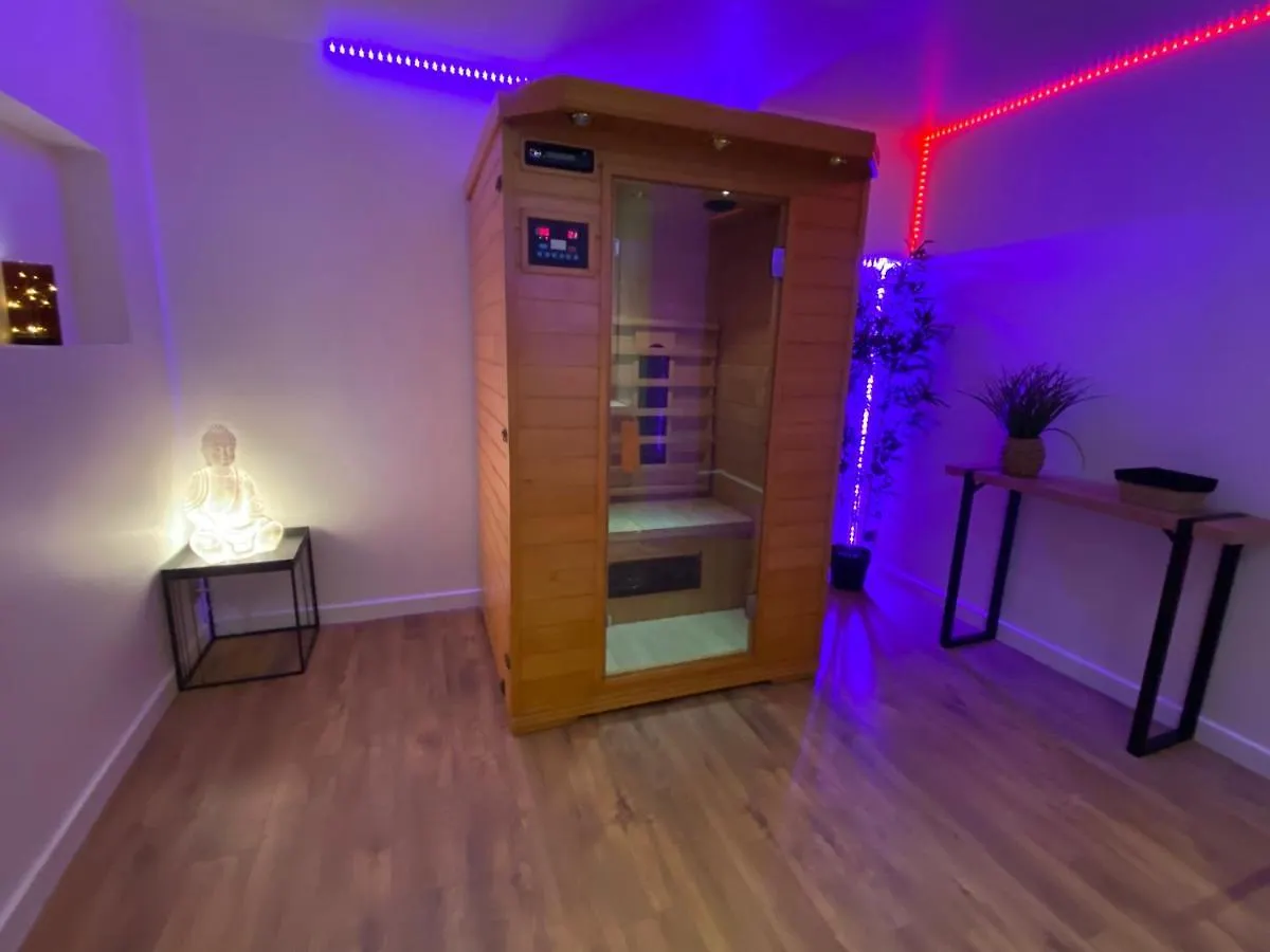 Love hotel Cosy & Spa Appartement Luxe Jacuzzi Sauna Suite Cristal Avignon